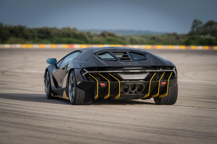  Lamborghini Centenario LP770-4 2016 года  (фото 51 из 61)